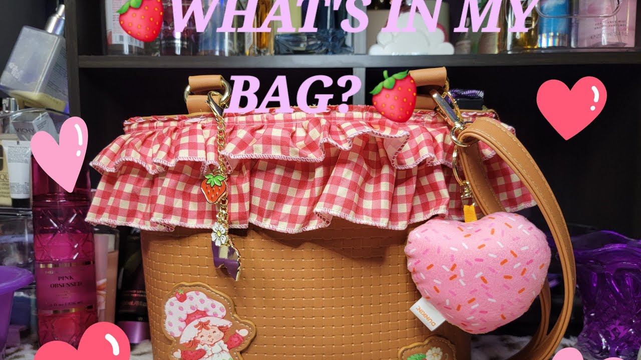WHAT'S IN MY BAG? 🍓🩷Strawberry Shortcake!