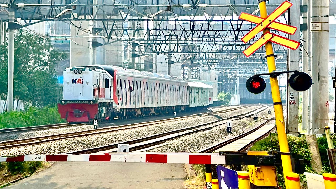 PENGIRIMAN TERAKHIR KRL CRRC SFC120V!, Random Kompilasi Perlintasan KA Jakarta - Depok