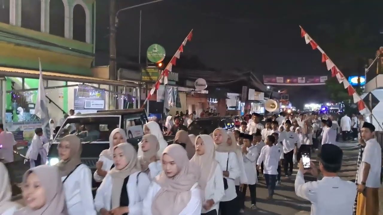 Takbir Keliling Masjid Al Ilham Kronggahan 1445 H