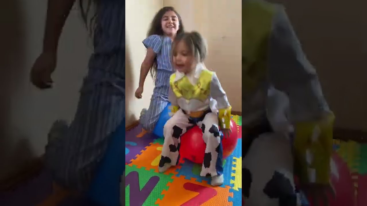 Playing with bouncing 🎈 balloons 🎈 #Shorts#youtubeshorts #kidsvideos #nurseryrhymes