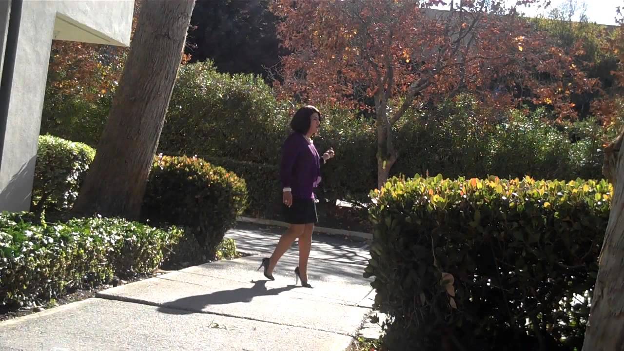 ....Crossdresser in purple/black outfit day out....