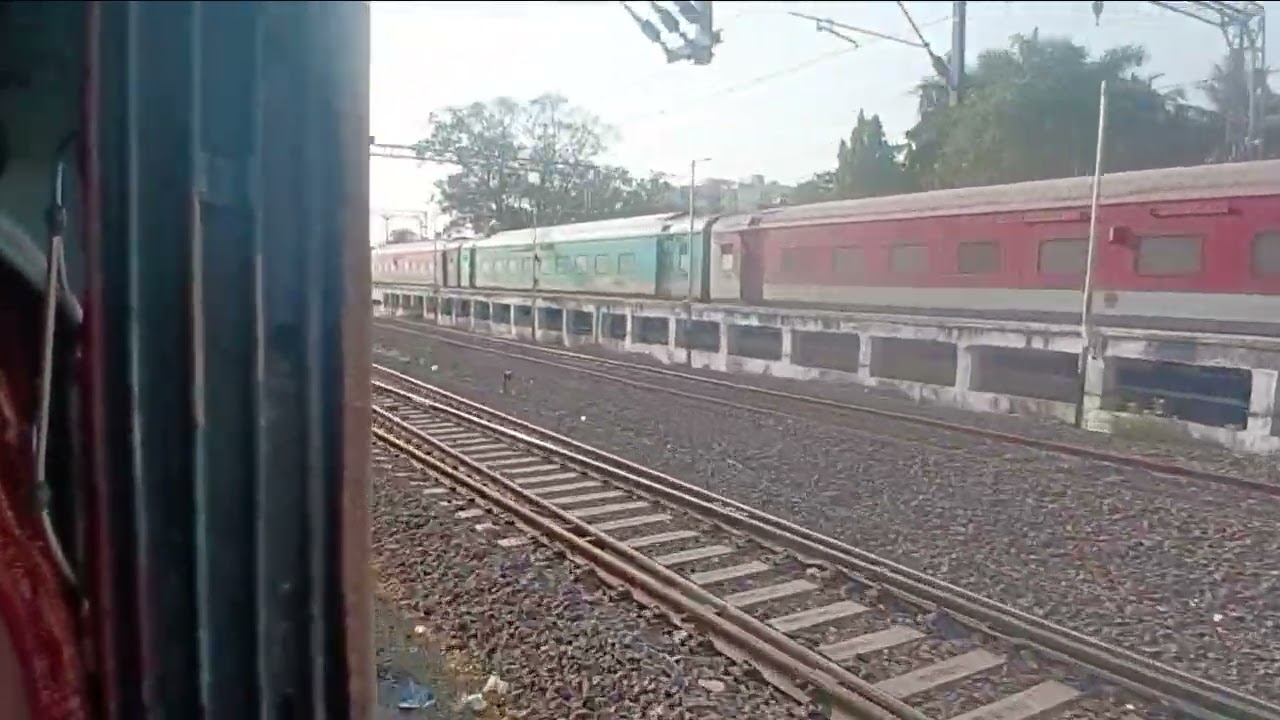 Nagarsole Narasapur express train departing from Hazur saheb nanded railway station 