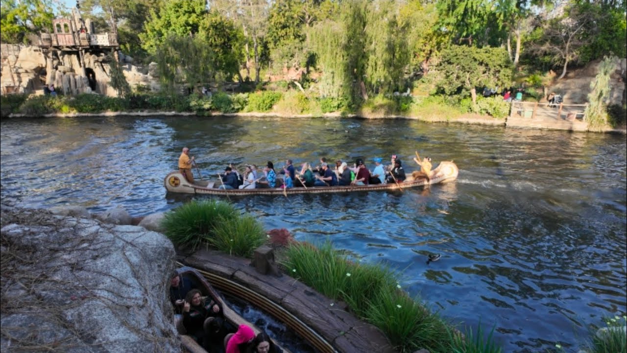 Disneyland: Davy Crockett's Explorer Canoes