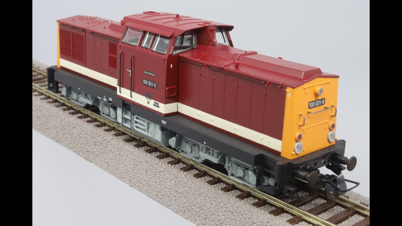 108 001-9 mit Sound von Roco