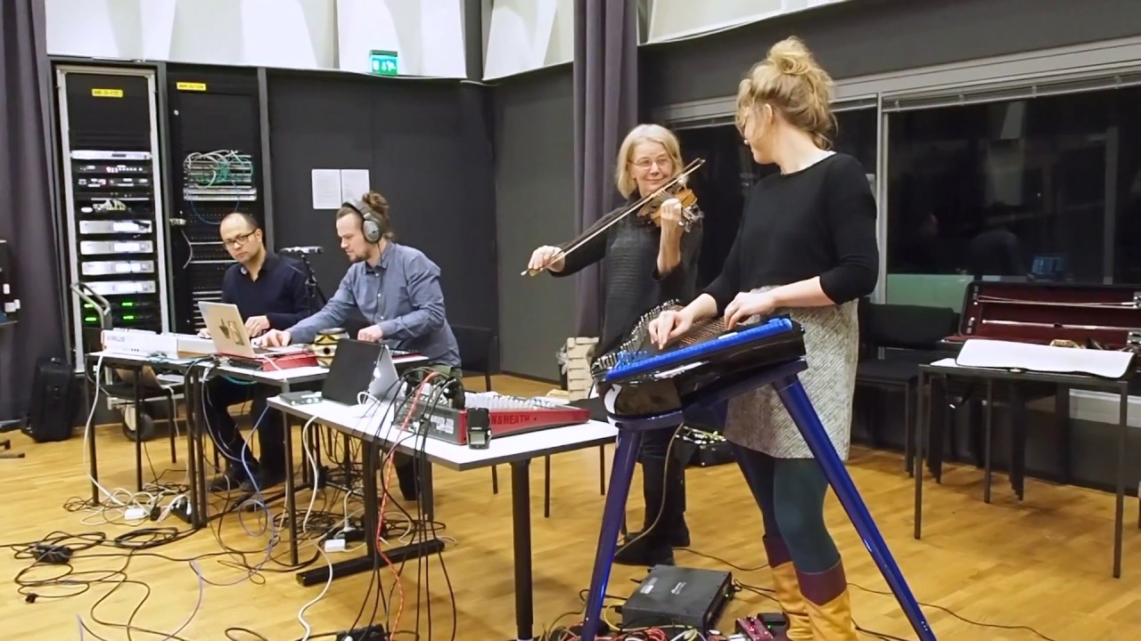 Päivi Takala kertoo Aikuisten kehtolaulut -konsertista 14.3.2017