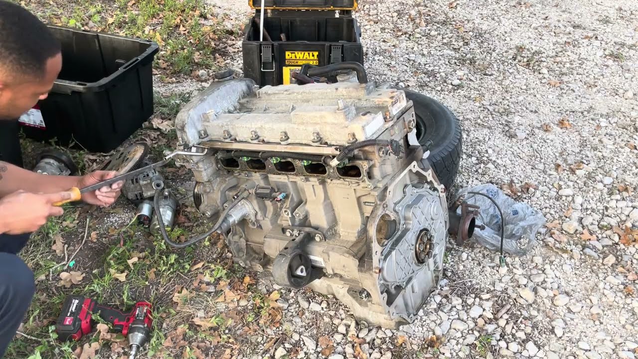 Hummer H3 3.7L Inline 5 Engine Disassembly 