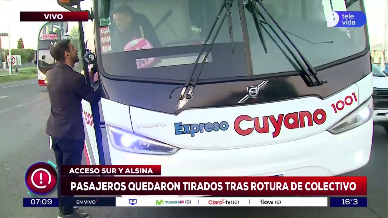Un colectivo perdió dos ruedas en el Acceso Sur y hay demoras en el tránsito