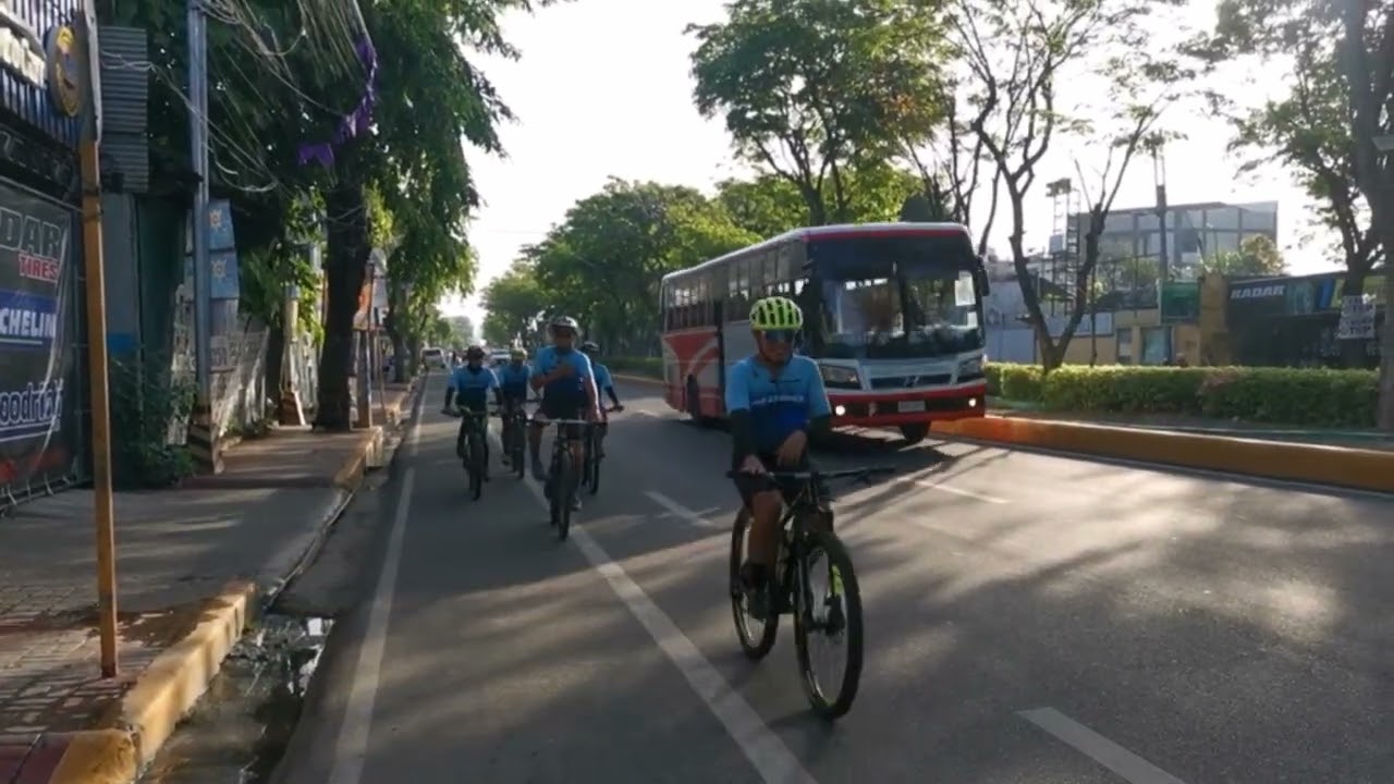They say cycling gives you energy. Here's proof after 20km on the road. 🚴💨🍃🚦🛣️🚌🌤️