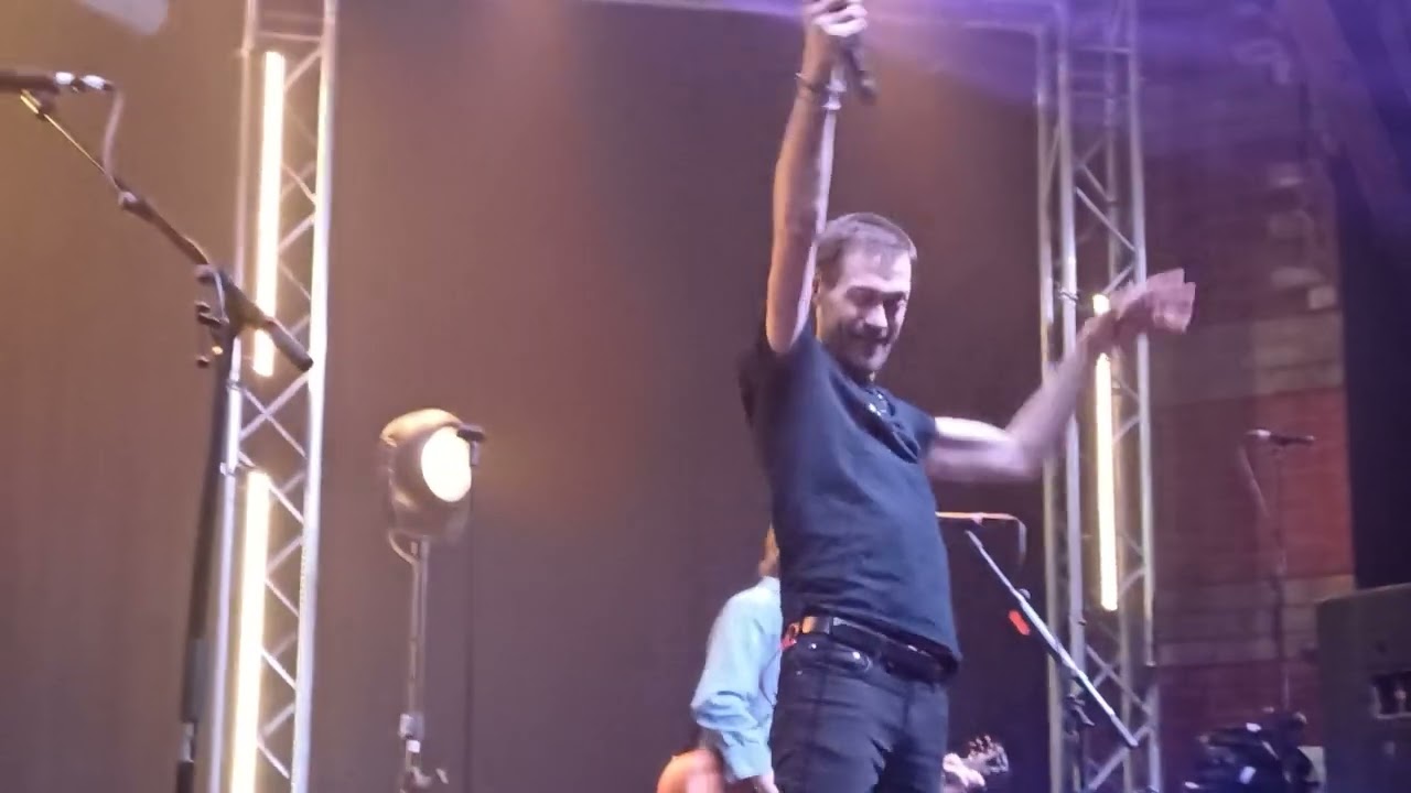 Tom Meighan (acoustic) Where Did All the Love Go
