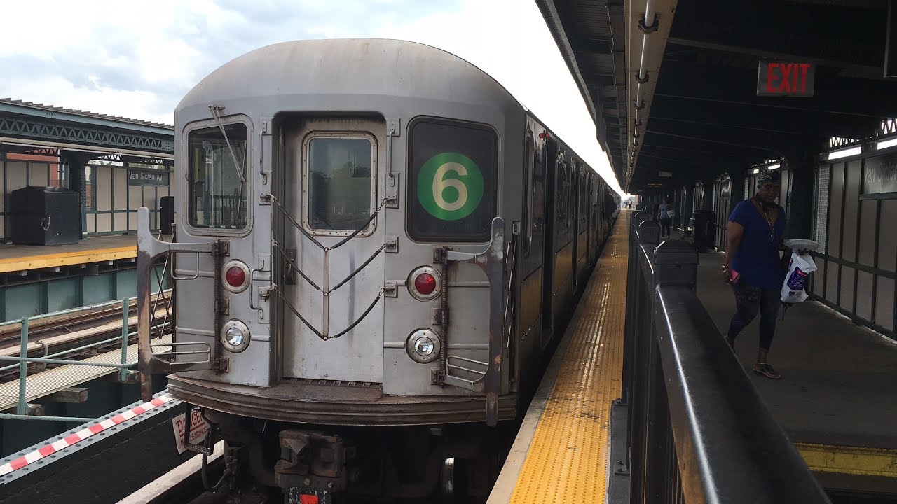 IRT Livonia Ave Line: Manhattan and New Lots Av bound (4) Trains @ Van Siclen Av (R62A, R142, R142A)