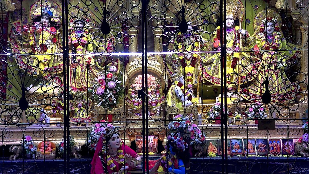 Bhaktivedanta Manor | Darshan