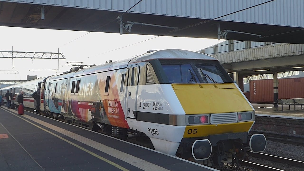 LNER InterCity 225s at Peterborough (10/12/2025)