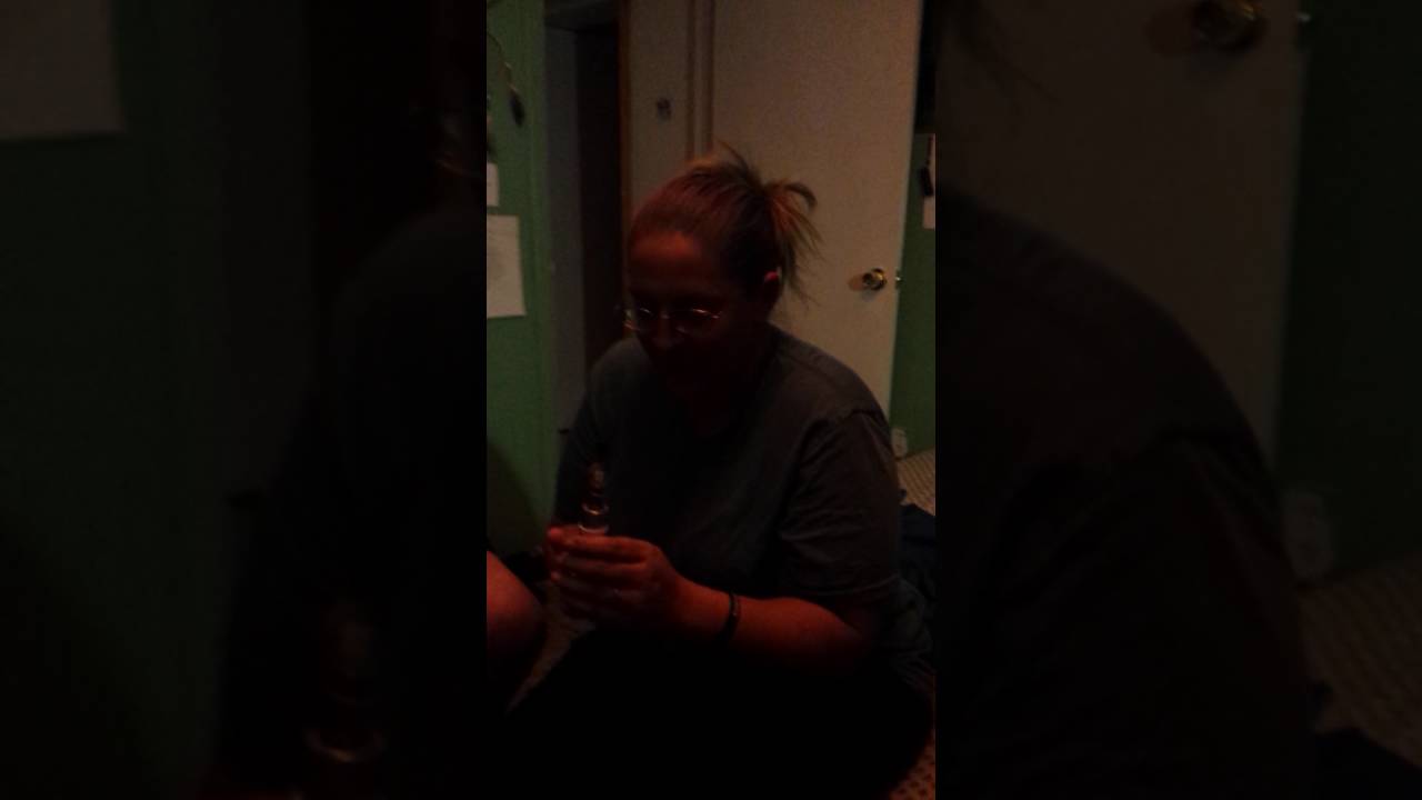 My roommate's first dab (globe vape wax)