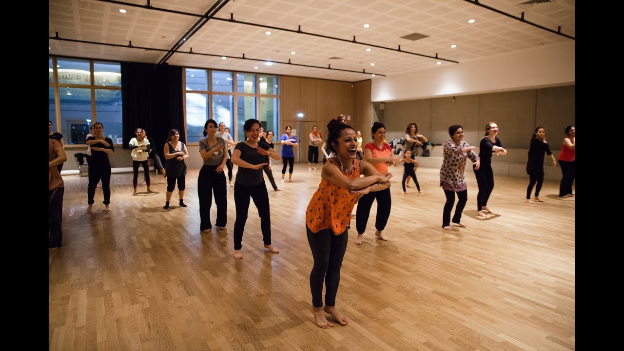 Shape of you, Carnatic version| Bollywood dance| Paris
