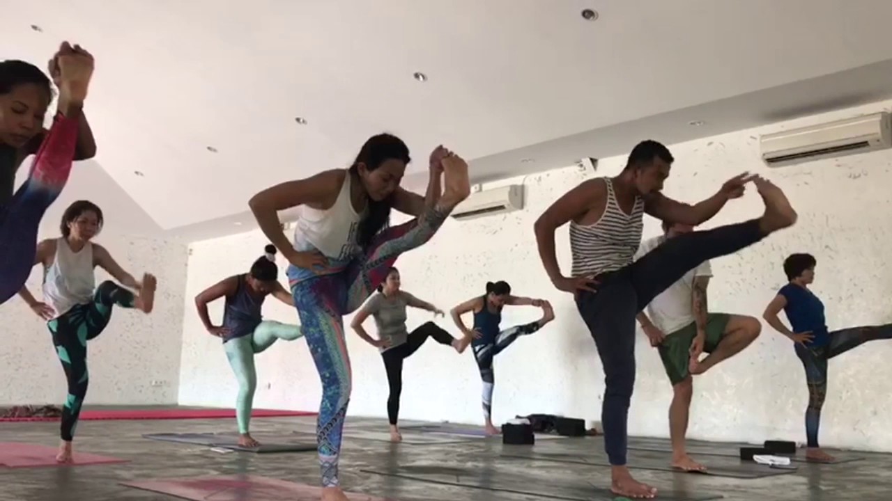 DelapanYoga