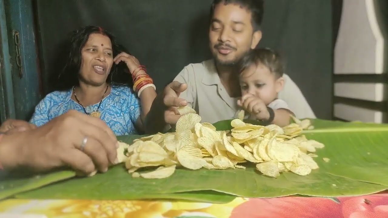 50 piece aloo chips khane ka challenge this is my first blog //