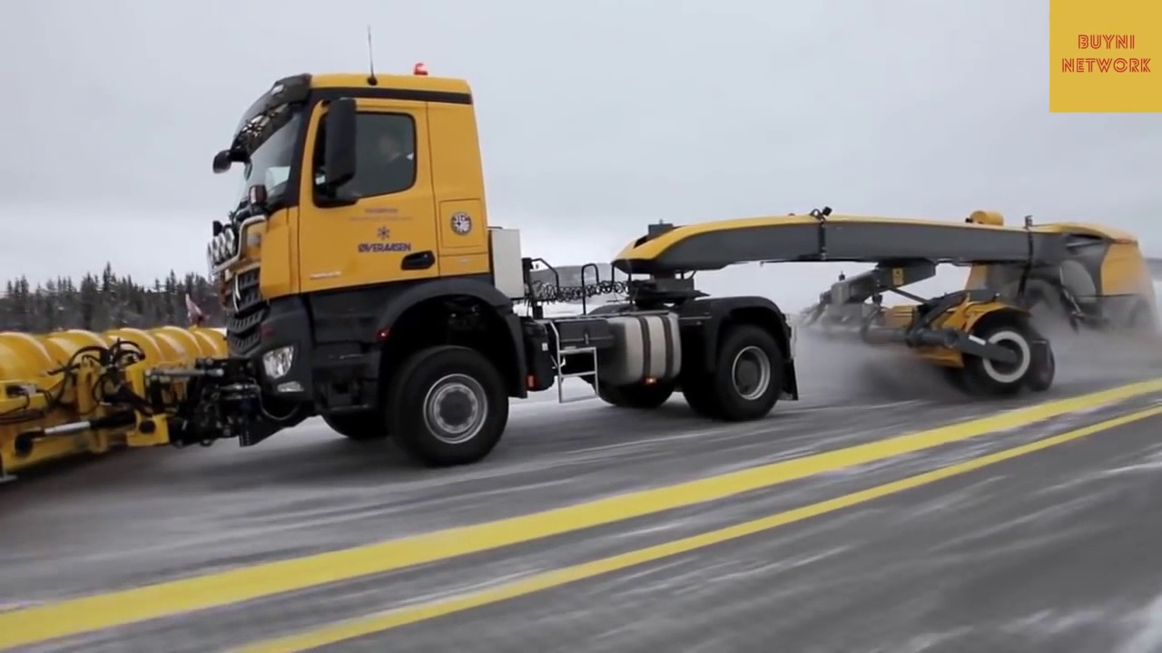 Overaasen RS 400 Performance Line  World s Biggest Runway Sweeper