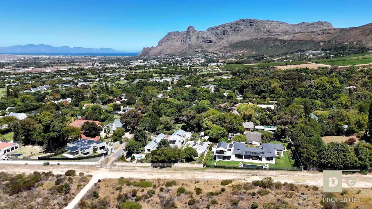 Where the Forest is Your Backyard: A Modern Zwaanswyk Masterpiece with Elephant's Eye Views