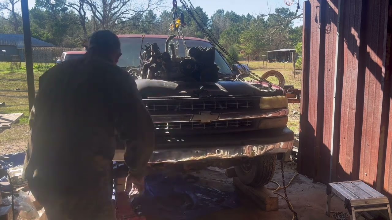 Changing the motor in my 2001 Chevy 1500