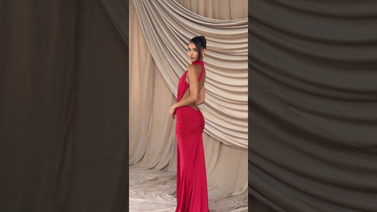 The Perfect🥀Our The THEKLA Maxi Dress in Red❤ 