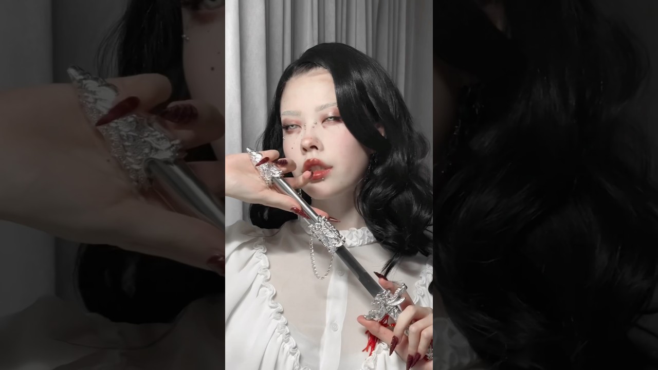 Vampire makeup tutorial! #halloweenmakeuplook #halloween #vampire #halloweencostume