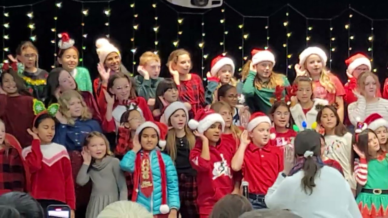 Christmas Carol 2022 - Everybody's going on a sleigh ride