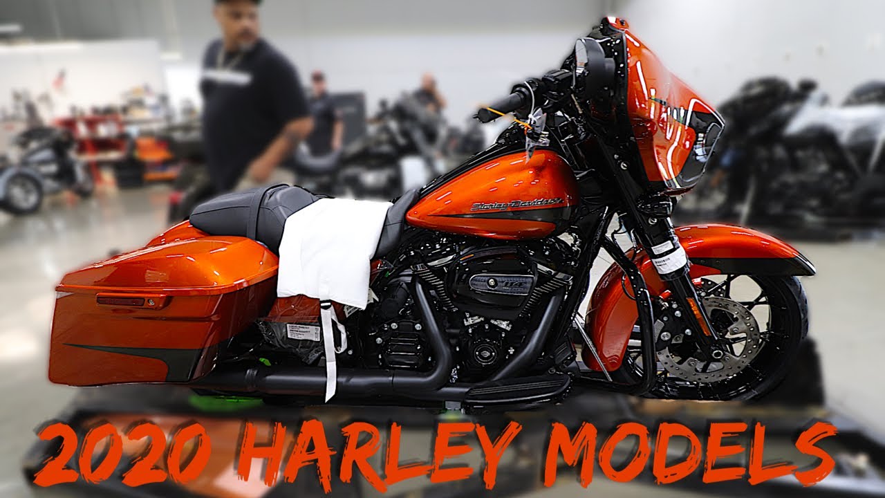 First Look! 2020 Harley Davidson Bagger unloading at Dealership Conrad’s Harley