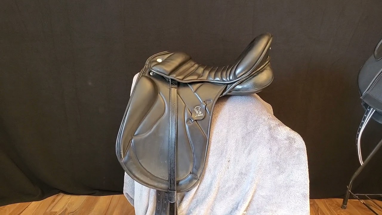 Zaldi Mot dressage saddle for comparison