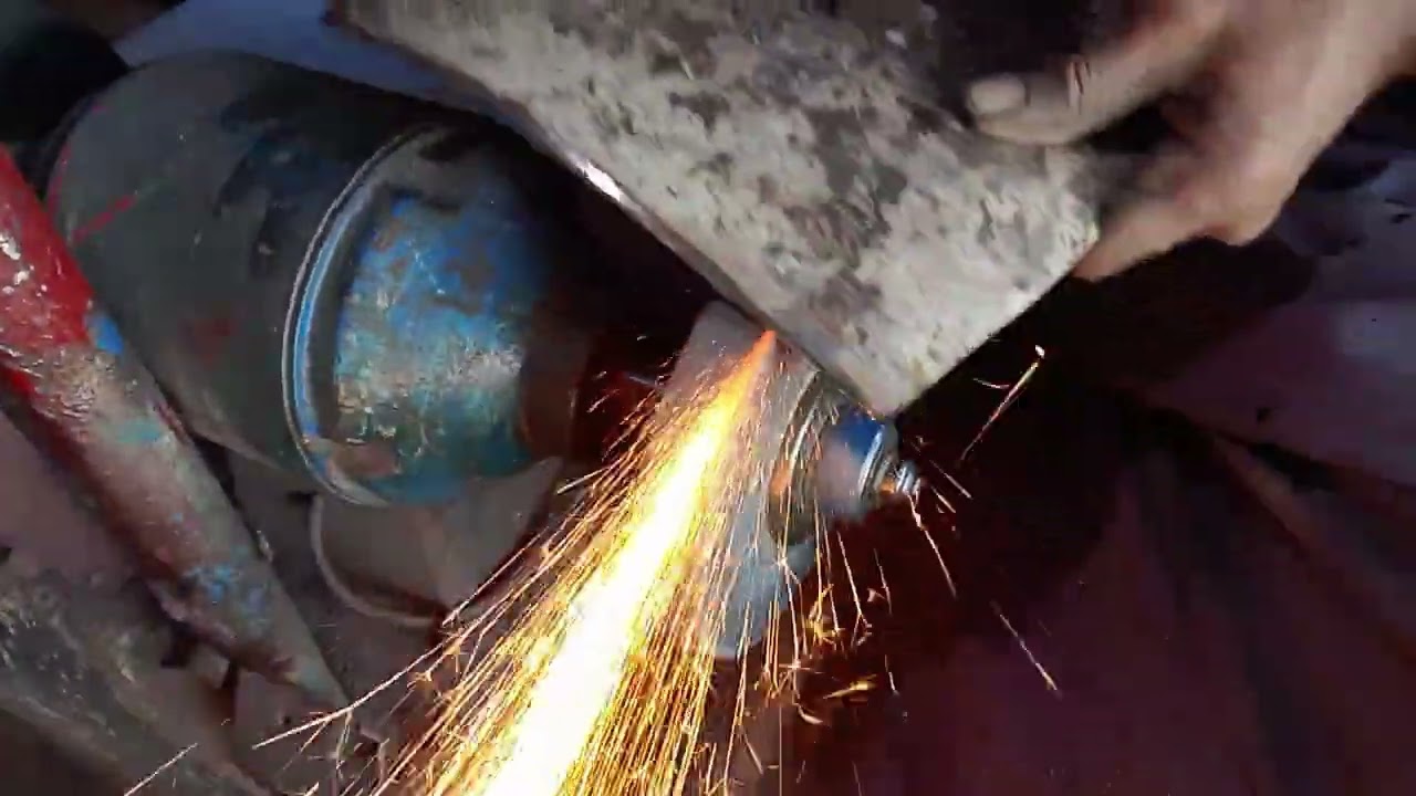 Making A Big Cutter Sharp And Shiny By Black Smith # The Product Makerzz 
