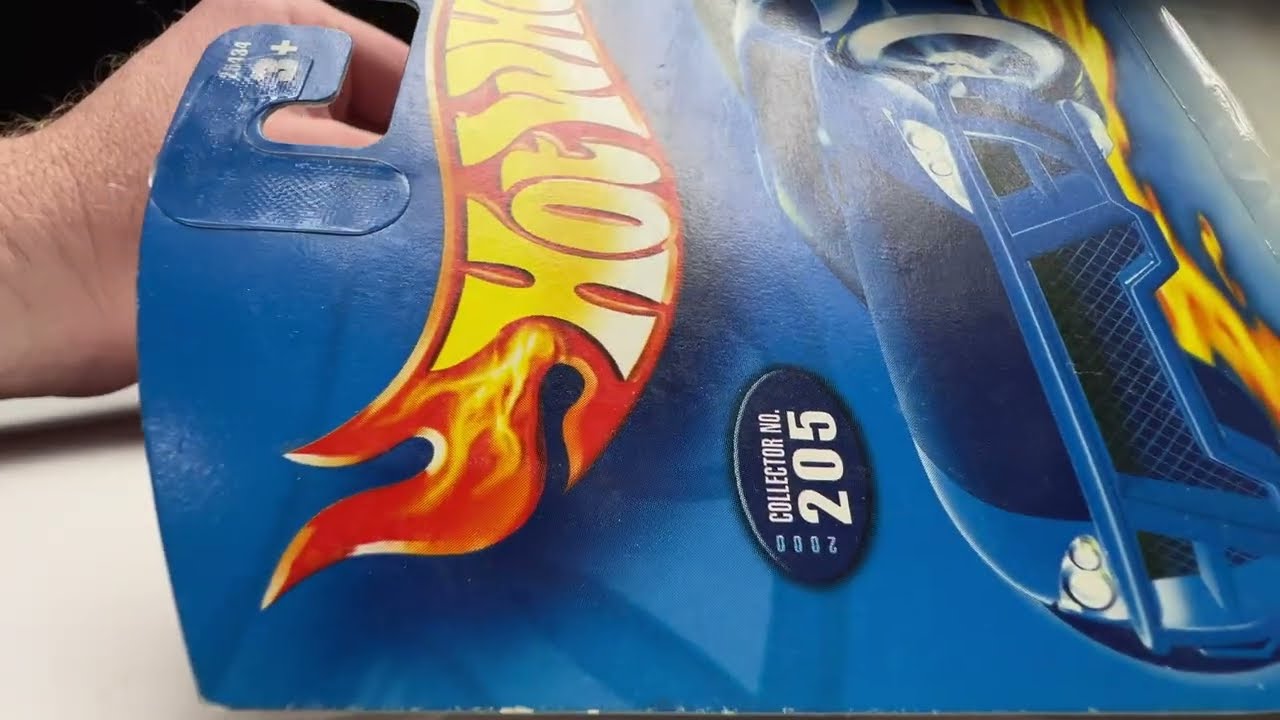 Открываем «худшую эру» Hot Wheels? (Распаковка редких моделей 1997–2006 годов!)