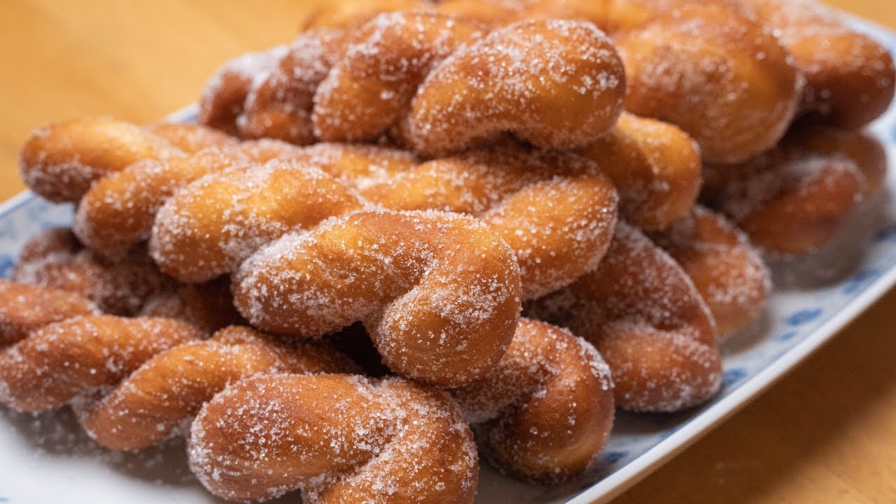 Корейские крученые пончики - Kkwabaegi (꽈배기)