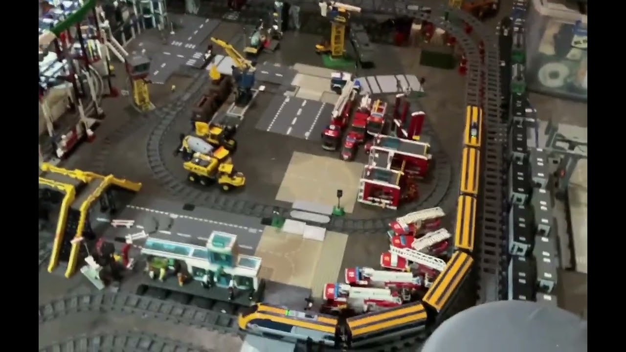 4 #legotrain on some #lego track layout