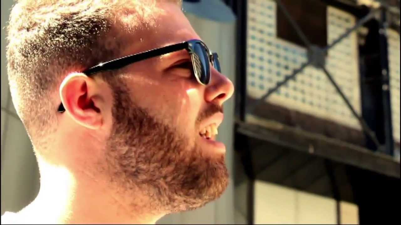 Anthony feat. Davide Siani - Ma comm'e fatte (Video Ufficiale 2013)