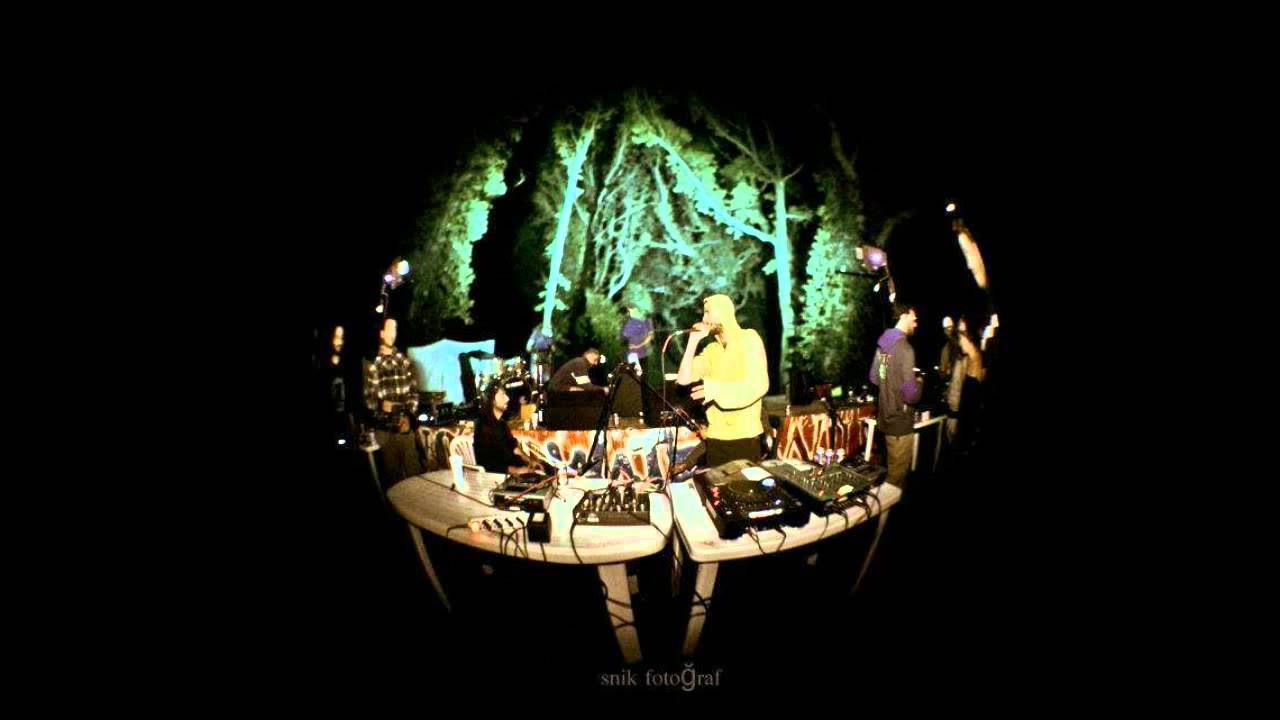 D.W. ft. Magma D - &Phi;ώ&nu;&alpha;&xi;&epsilon; &Delta;&upsilon;&nu;&alpha;&tau;ά