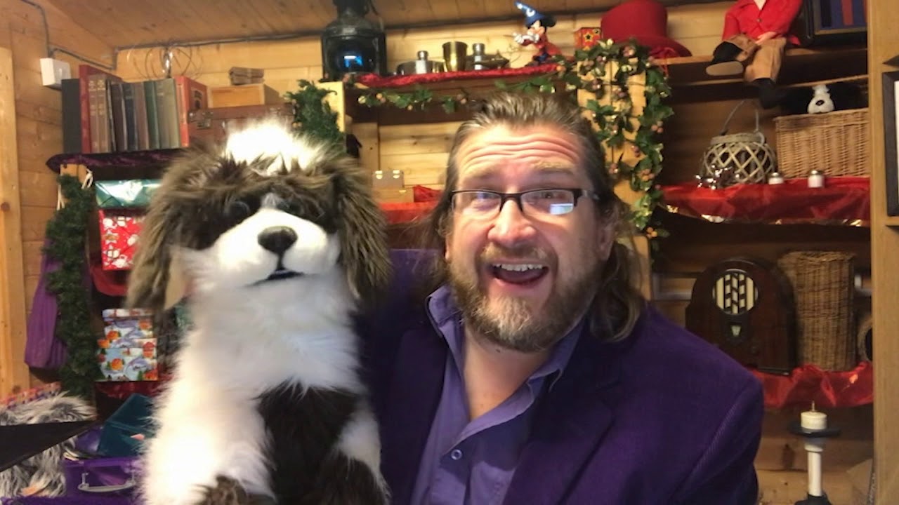 Colin Dymond - Christmas magic show and puppets for Bristol Royal Hospital for Children