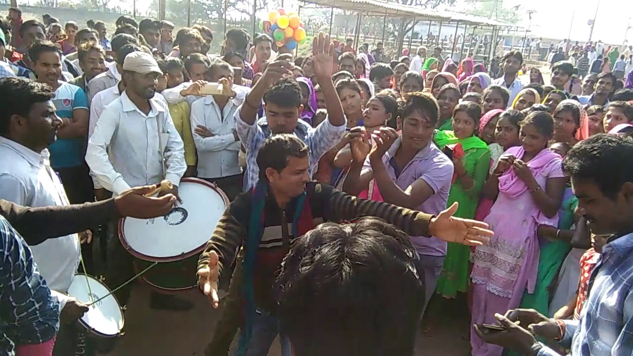 Devtalab mandir Dance on the occasion of  mundan of arpita Patel itahakala rewa m. P.