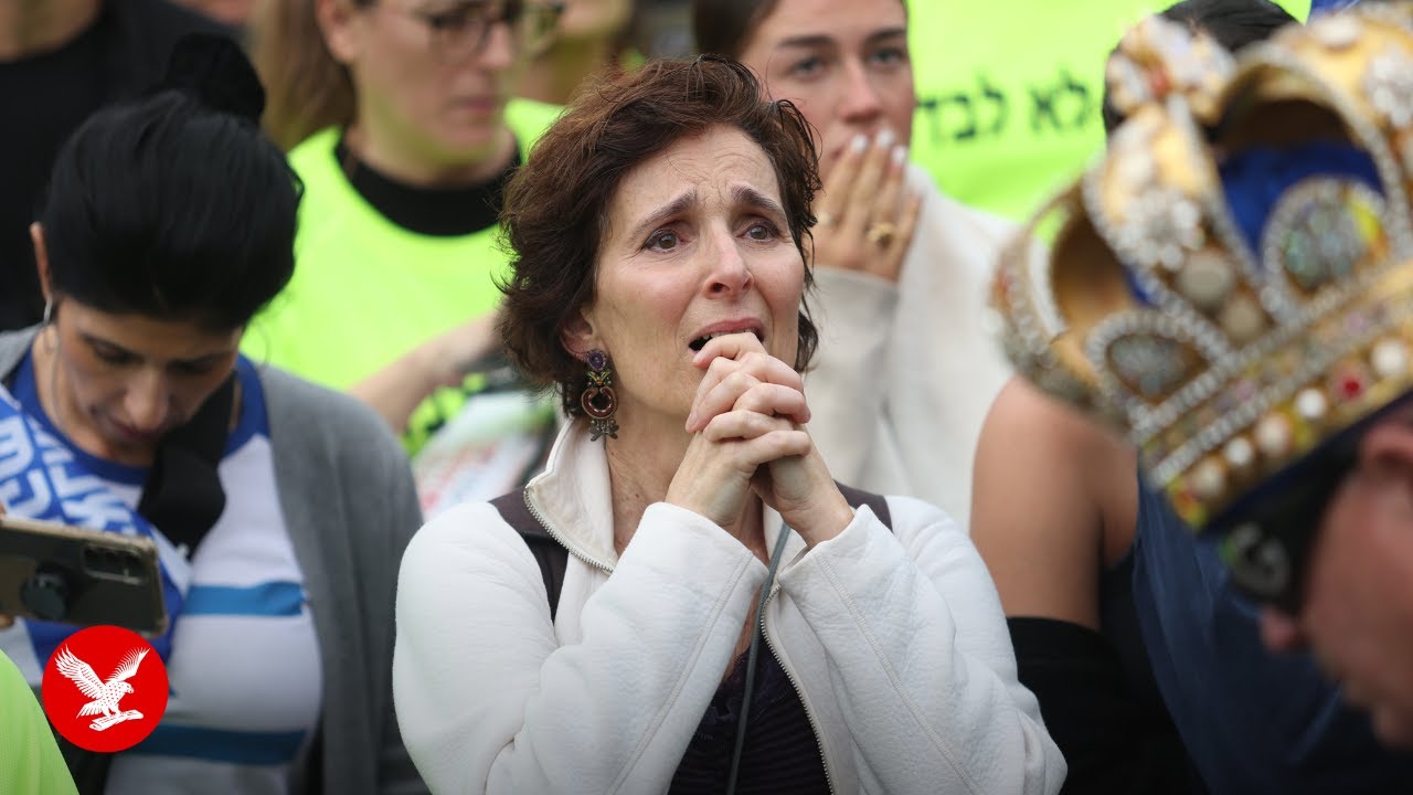 Crowds in Tel Aviv react as Hamas release four hostages