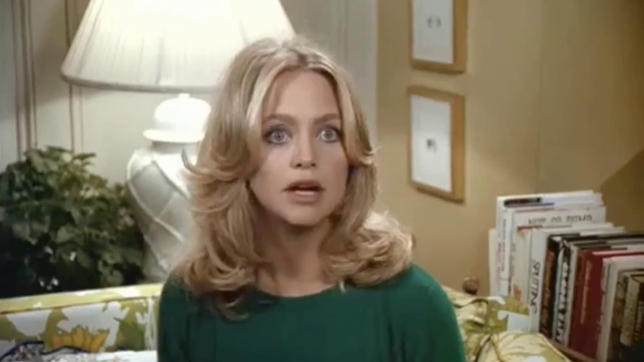 Foul Play apt scene w/albino, full scene