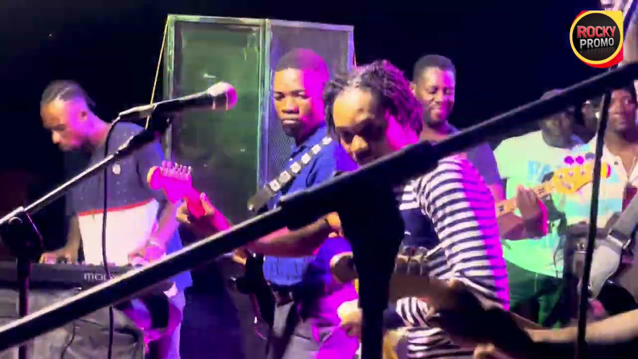 M’en sak Relax #1 nan tout moun danse pa neglije sipòte mizik lakay