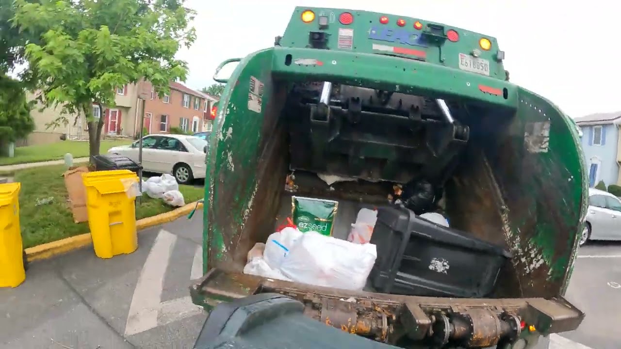 Tuesday trash solo