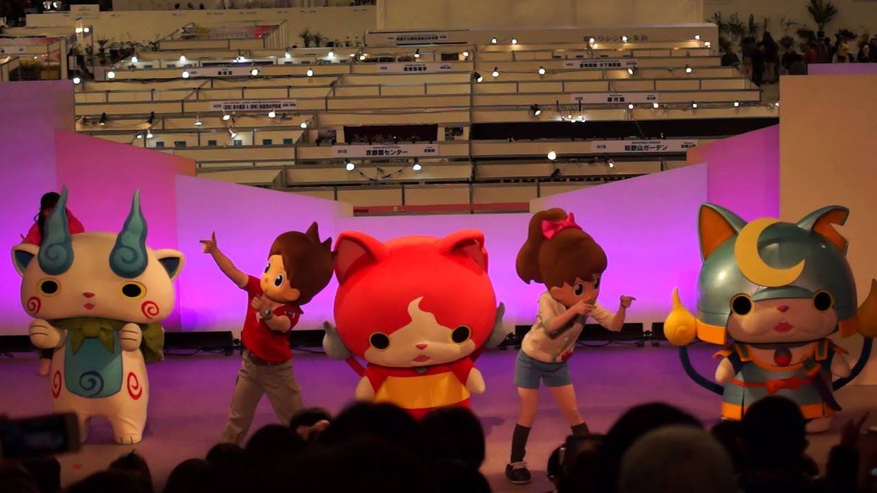 Yokai dance at Japan Grand Prix International Orchid Festival 2015