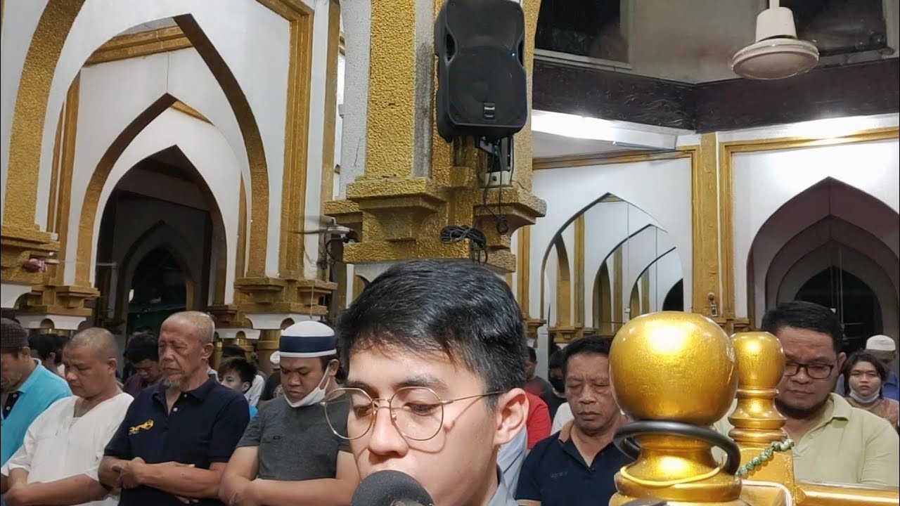 Salatul 'Isha led by Muhammad Khalil at Manila Golden Mosque, Philippines
