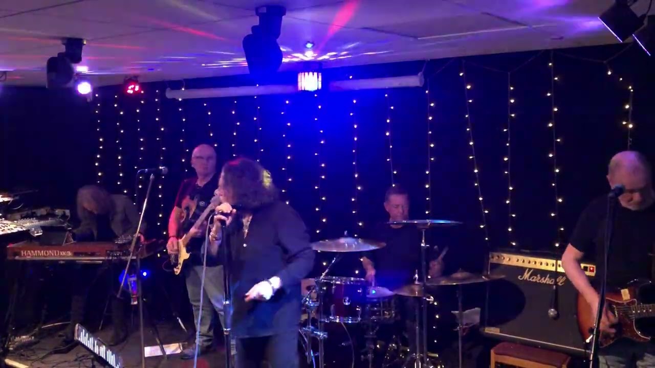 Deepurple at The Ashton Jubilee Club 13/2/26 Speed King )