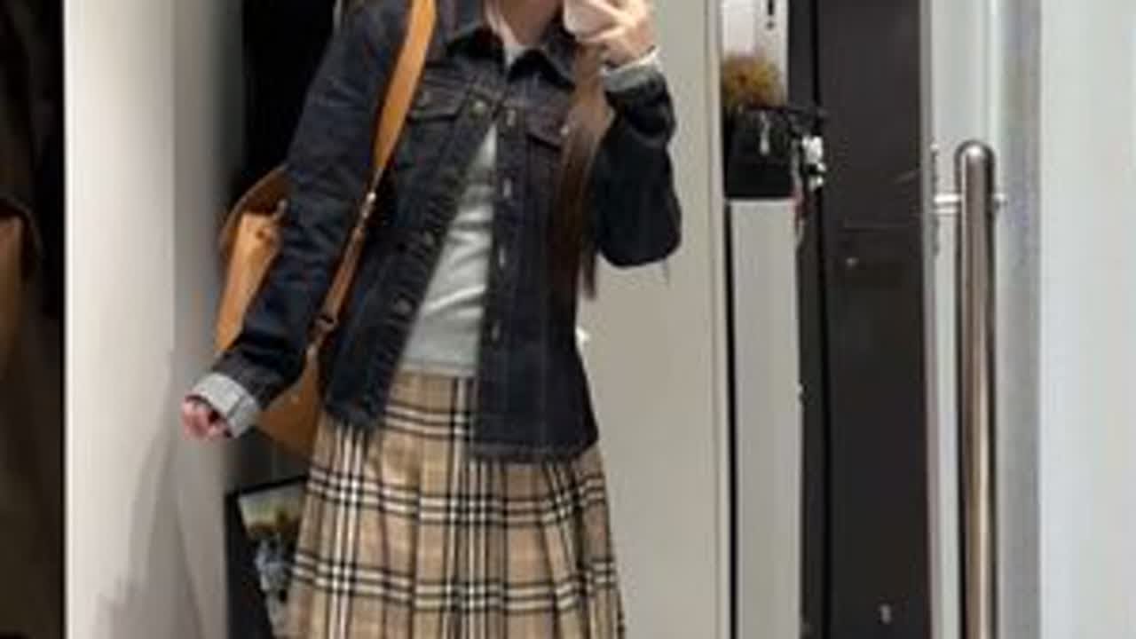 当我老公说你在家没事干就生个二胎吧 我说请看vcr..