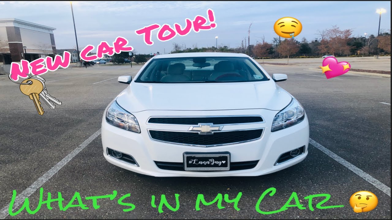 2022 CAR TOUR!😮 + WHATS IN MY CAR? 💕REALISTIC CAR TOUR 🚘