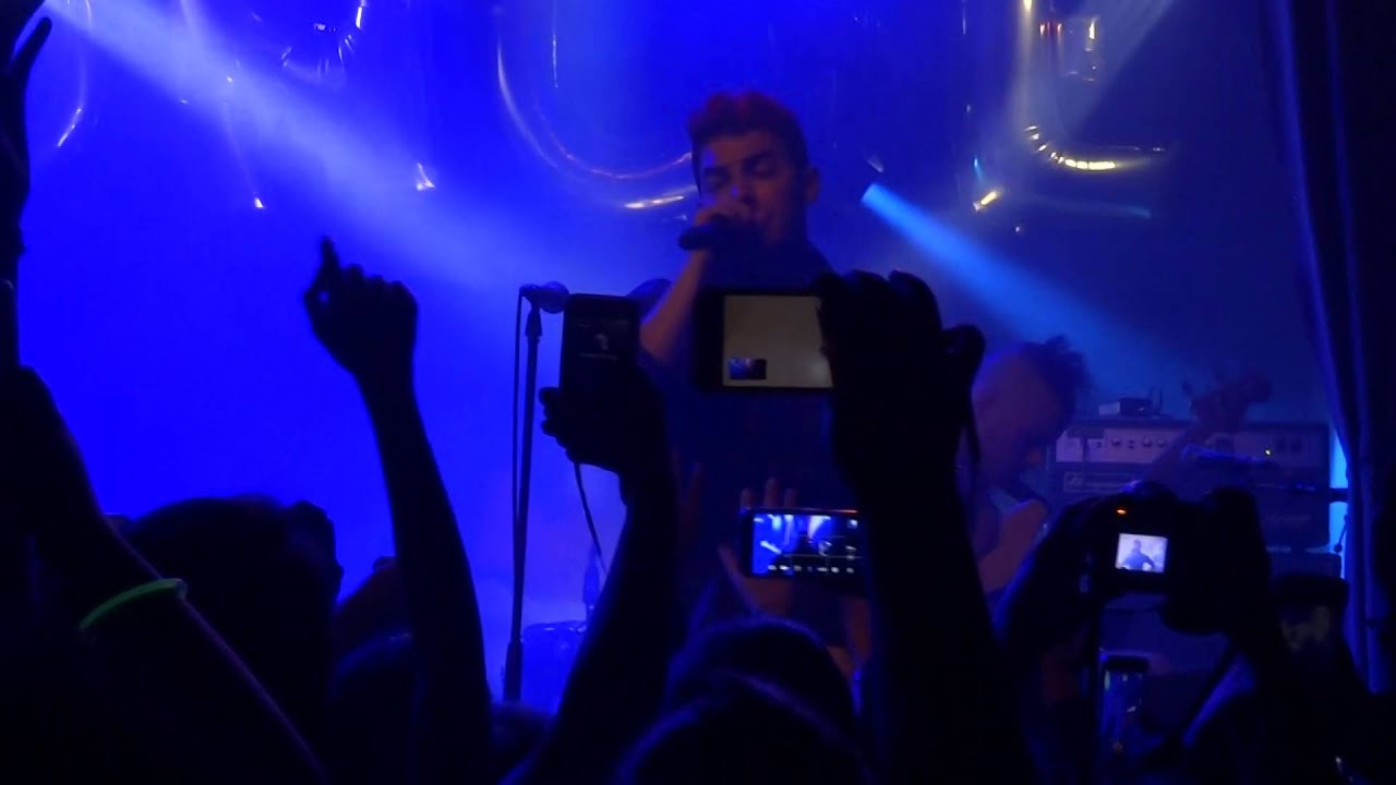 DNCE - 