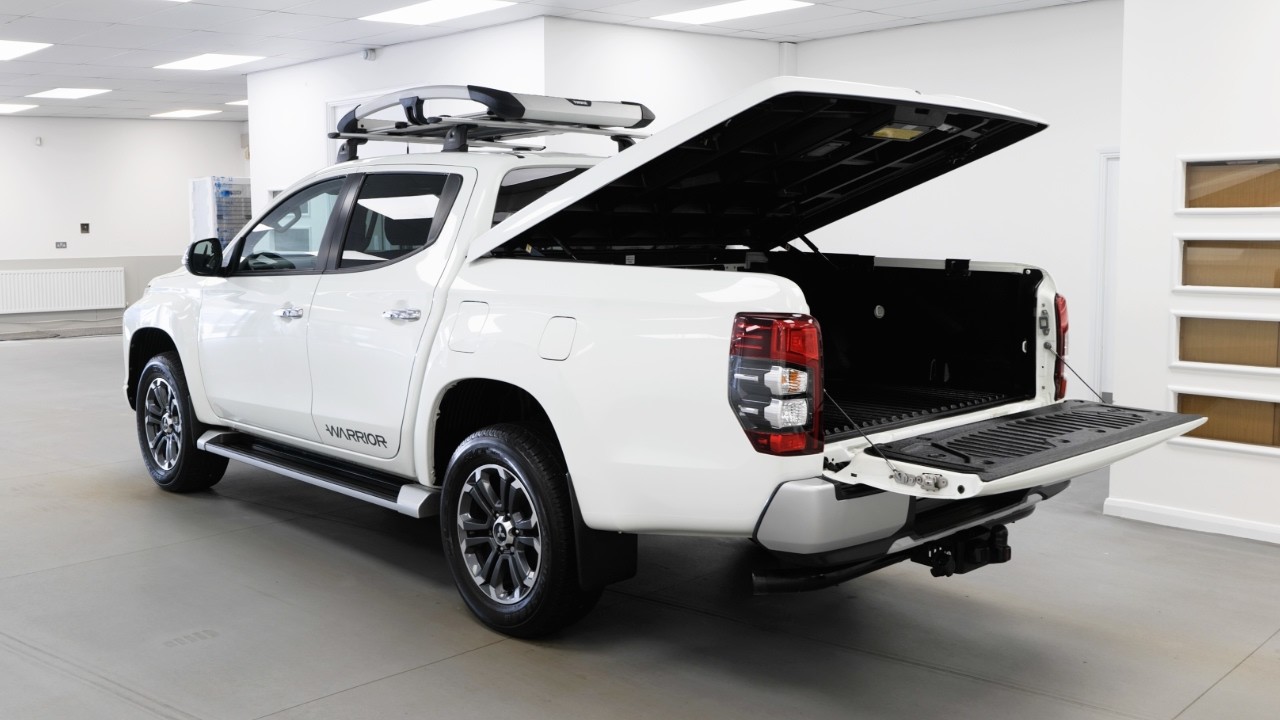 Mitsubishi L200 2.3 DI-D Warrior Edition 180 BHP 4WD Manual Crewcab Pickup - PE70 URC -VanStar