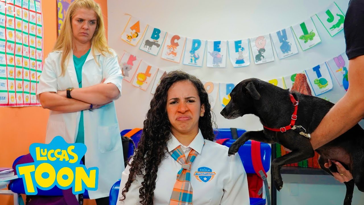 GANHEI UM CACHORRO E LEVEI PRA SALA DE AULA !!!