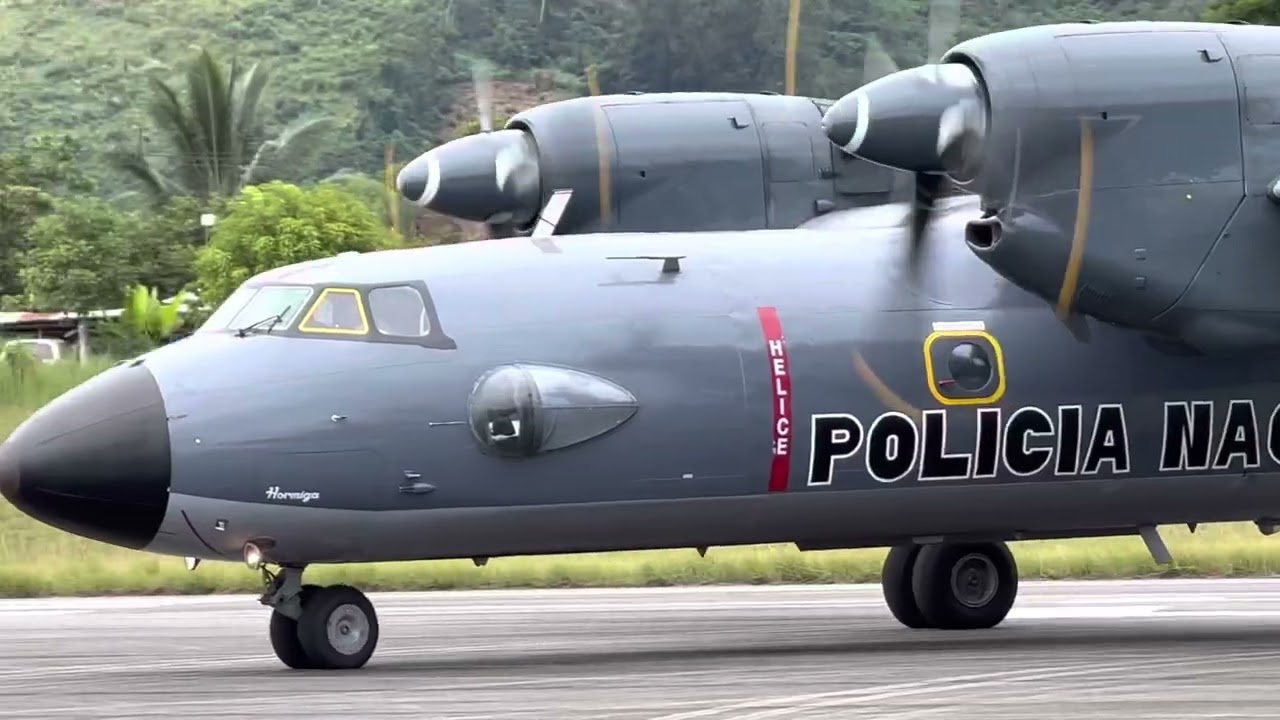 Antonov An32b de la Policía Aerea