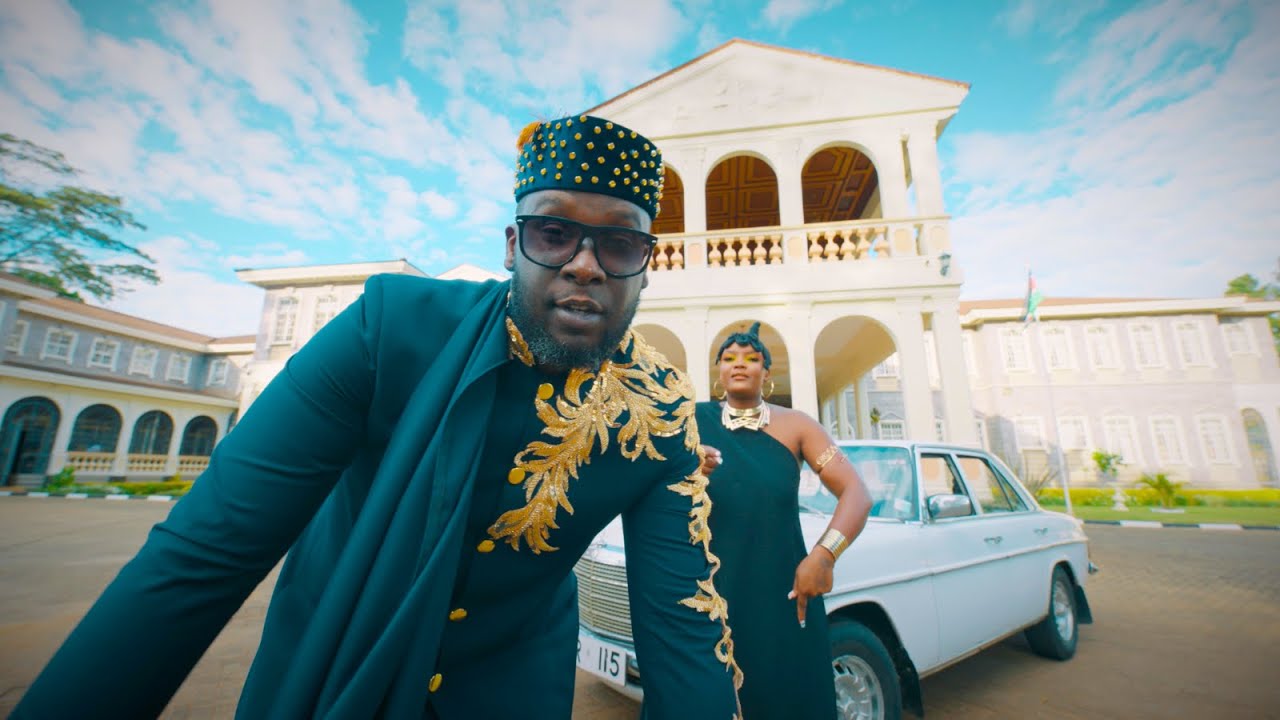 Fully Focus feat. @Sofiya Nzau  - Mwanake (Lyric Visualizer)